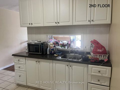 Photo 6 at 1533 O'Connor Drive, Parkview, Toronto