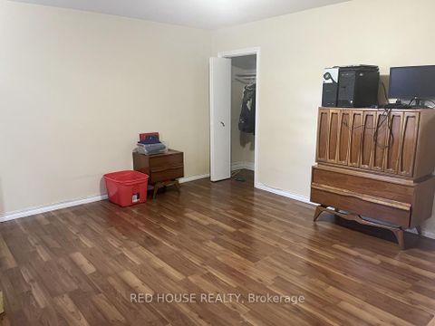 Photo 7 at 1533 O'Connor Drive, Parkview, Toronto