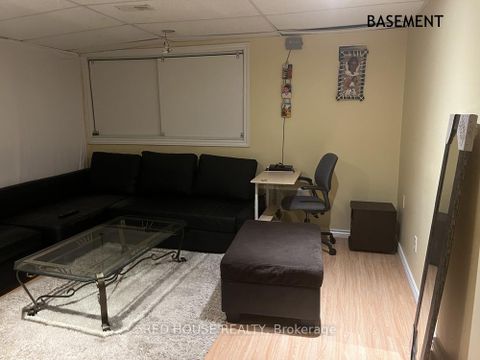 Photo 10 at 1533 O'Connor Drive, Parkview, Toronto