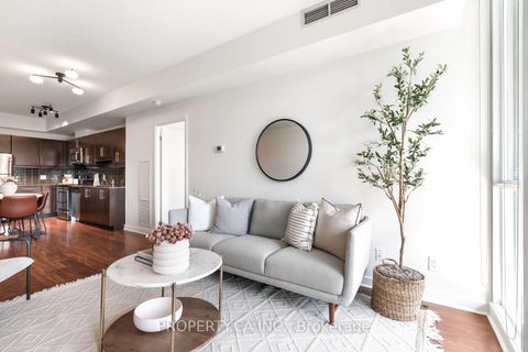 Photo 1 at 414 - 33 Bay Street, Waterfront Communities C1, Toronto