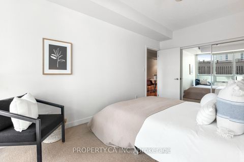 Photo 13 at 414 - 33 Bay Street, Waterfront Communities C1, Toronto