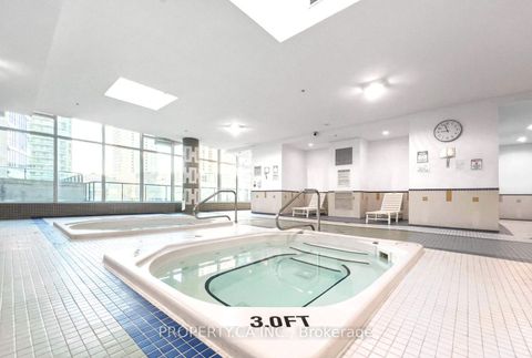 Photo 20 at 414 - 33 Bay Street, Waterfront Communities C1, Toronto