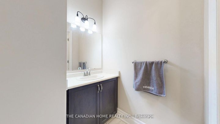 Photo 17 at 20 Settlers Field Road, Northwest Brampton, Brampton