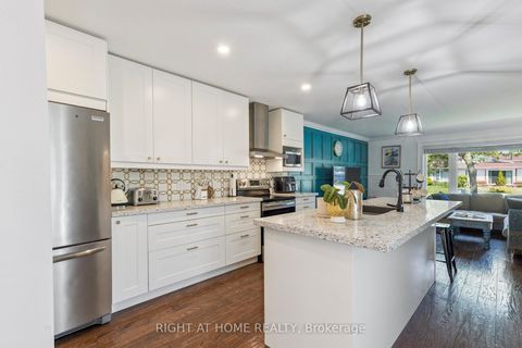 Photo 3 at 403 Chandos Court, Lakeview, Oshawa