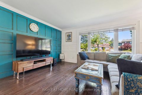 Photo 5 at 403 Chandos Court, Lakeview, Oshawa