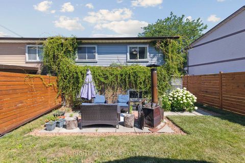 Photo 25 at 403 Chandos Court, Lakeview, Oshawa