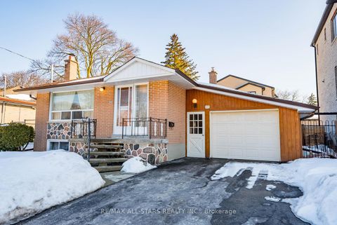 Photo 0 at 394 Osiris Drive, Crosby, Richmond Hill