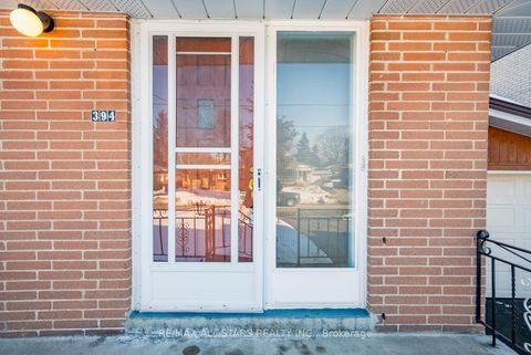 Photo 6 at 394 Osiris Drive, Crosby, Richmond Hill