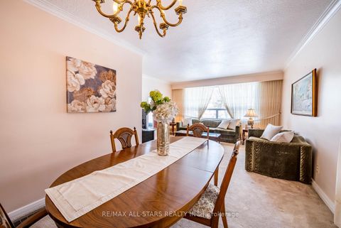 Photo 13 at 394 Osiris Drive, Crosby, Richmond Hill