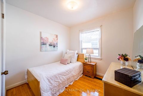 Photo 20 at 394 Osiris Drive, Crosby, Richmond Hill