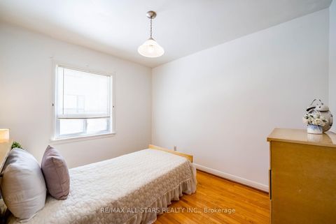 Photo 22 at 394 Osiris Drive, Crosby, Richmond Hill