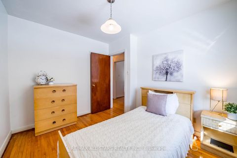 Photo 23 at 394 Osiris Drive, Crosby, Richmond Hill