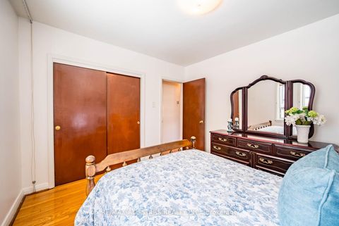 Photo 25 at 394 Osiris Drive, Crosby, Richmond Hill