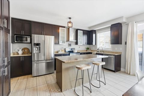 Photo 9 at 2507 Standardbred Drive, Windfields, Oshawa