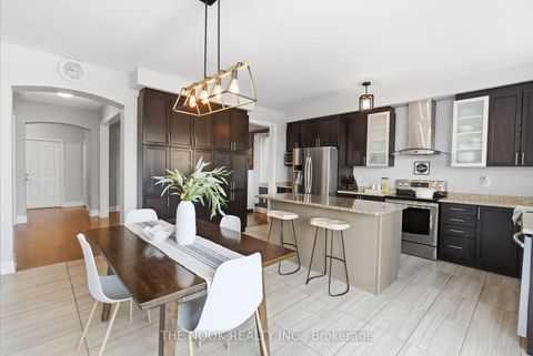 Photo 11 at 2507 Standardbred Drive, Windfields, Oshawa