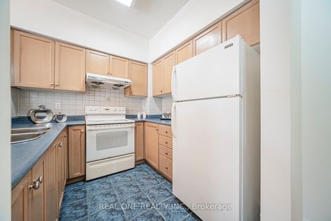 Photo 12 at 17 - 12 St Moritz Way, Unionville, Markham