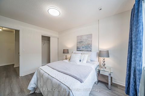 Photo 17 at 17 - 12 St Moritz Way, Unionville, Markham