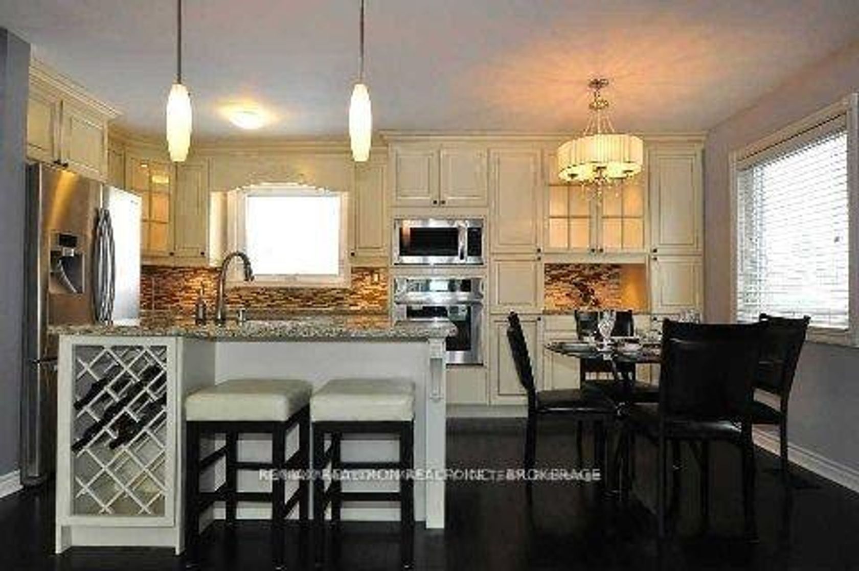 344 Moore Park Avenue, Newtonbrook West, Toronto by Loree Meneguzzi Real Estate 344 Moore Park Avenue, Newtonbrook West, Toronto