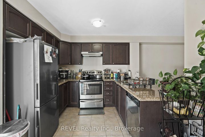 Photo 10 at 7 DORCHESTER Terrace, Stoney Creek Mountain, Hamilton