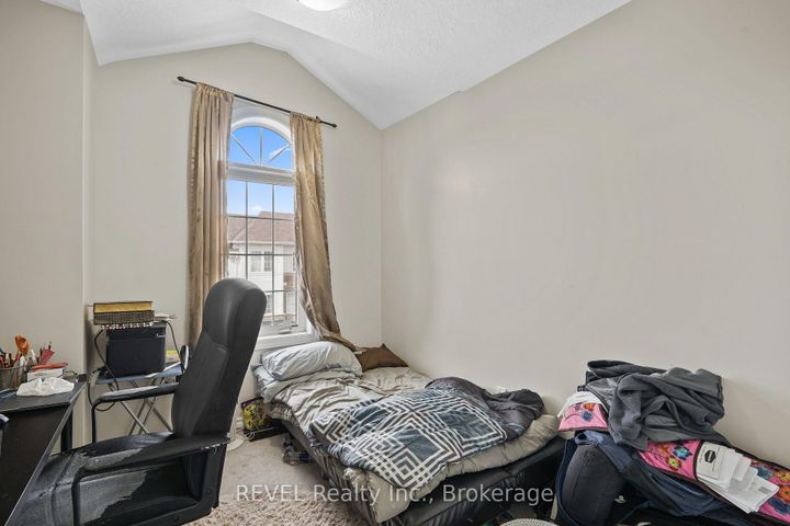 Photo 15 at 7 DORCHESTER Terrace, Stoney Creek Mountain, Hamilton