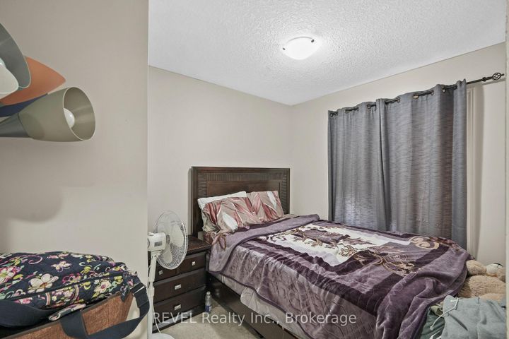 Photo 16 at 7 DORCHESTER Terrace, Stoney Creek Mountain, Hamilton