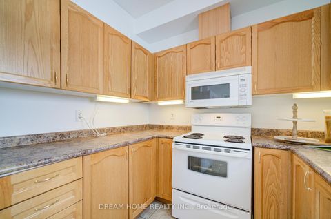 Photo 15 at 208 Tom Taylor Crescent, Summerhill Estates, Newmarket