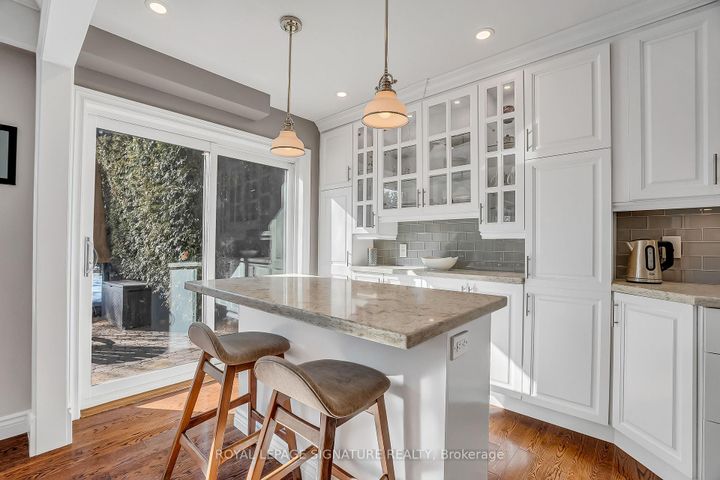 Photo 19 at 142 Three Valleys Drive, Donalda, Toronto