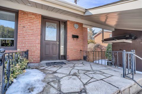 Photo 2 at 142 Three Valleys Drive, Donalda, Toronto