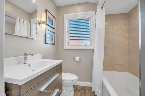 Photo 29 at 142 Three Valleys Drive, Donalda, Toronto