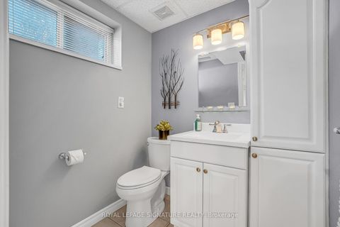 Photo 34 at 142 Three Valleys Drive, Donalda, Toronto