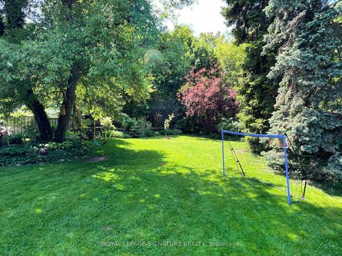 Photo 35 at 142 Three Valleys Drive, Donalda, Toronto