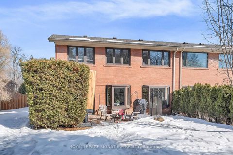 Photo 44 at 142 Three Valleys Drive, Donalda, Toronto