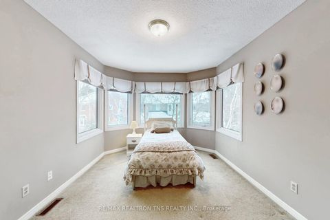 Photo 34 at 38 Gilbank Drive, Aurora Heights, Aurora