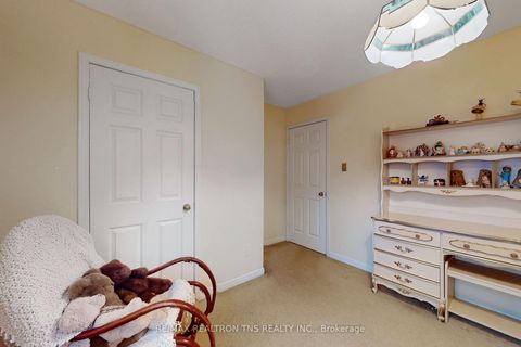 Photo 38 at 38 Gilbank Drive, Aurora Heights, Aurora