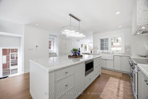 Photo 16 at 66 Willowbank Boulevard, Lawrence Park South, Toronto