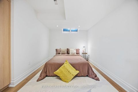 Photo 39 at 66 Willowbank Boulevard, Lawrence Park South, Toronto