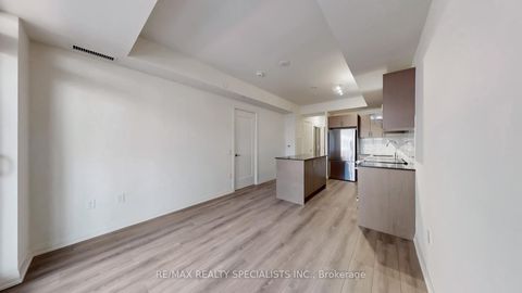 Photo 13 at 334 - 8960 JANE Street, Vellore Village, Vaughan