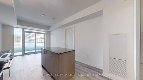 Photo 16 at 334 - 8960 JANE Street, Vellore Village, Vaughan