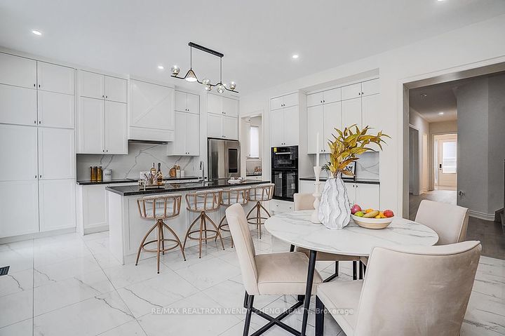 Photo 15 at 72 Current Drive, Rural Richmond Hill, Richmond Hill