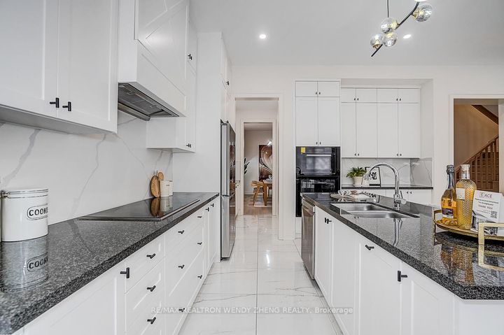 Photo 17 at 72 Current Drive, Rural Richmond Hill, Richmond Hill