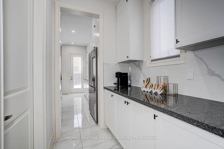 Photo 20 at 72 Current Drive, Rural Richmond Hill, Richmond Hill