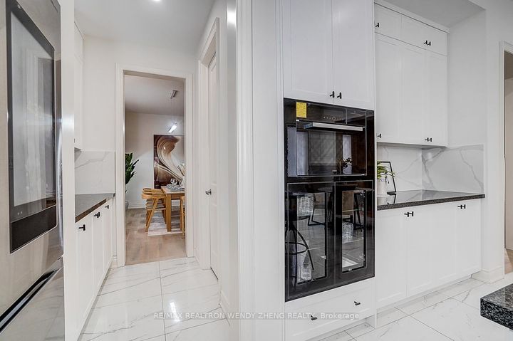 Photo 21 at 72 Current Drive, Rural Richmond Hill, Richmond Hill