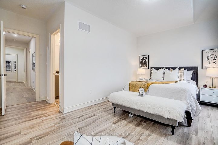 Photo 32 at 72 Current Drive, Rural Richmond Hill, Richmond Hill