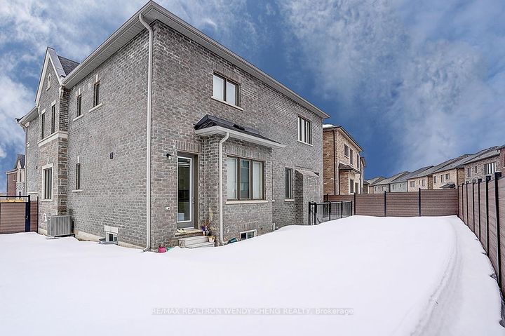 Photo 45 at 72 Current Drive, Rural Richmond Hill, Richmond Hill