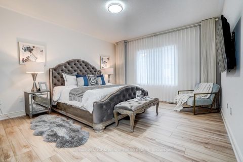 Photo 25 at 72 Current Drive, Rural Richmond Hill, Richmond Hill