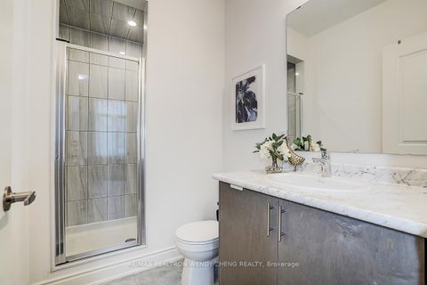 Photo 37 at 72 Current Drive, Rural Richmond Hill, Richmond Hill