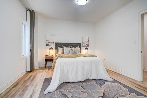 Photo 39 at 72 Current Drive, Rural Richmond Hill, Richmond Hill