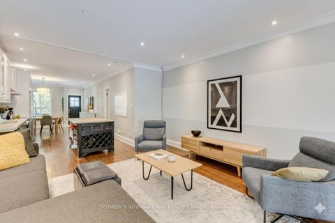 Photo 6 at 412 Wellesley Street E, South St. James Town, Toronto