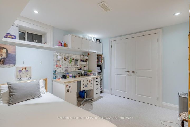 Photo 17 at 412 Wellesley Street E, South St. James Town, Toronto