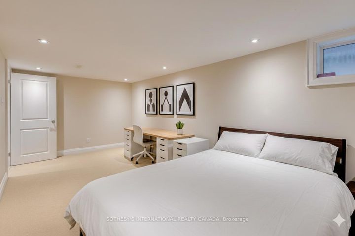 Photo 19 at 412 Wellesley Street E, South St. James Town, Toronto